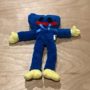 Poppy Playtime Smiling Huggy Waggy Plush kids 10inX10in.